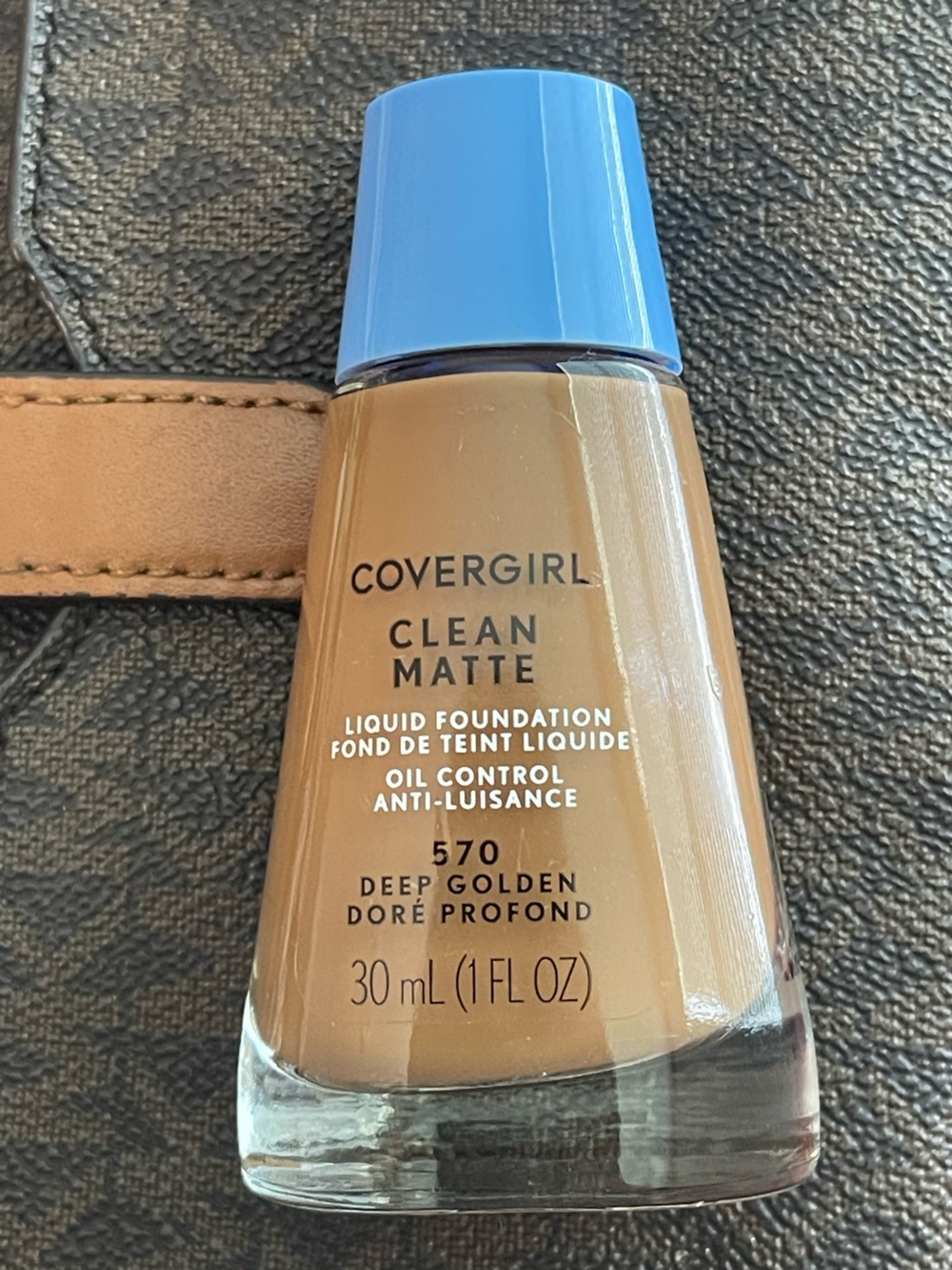 COVERGIRL Matte Liquid Foundation - Deep Golden Tone